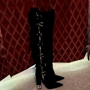 Giuseppe Zanotti black suede knee high boot with zipper and buckles.